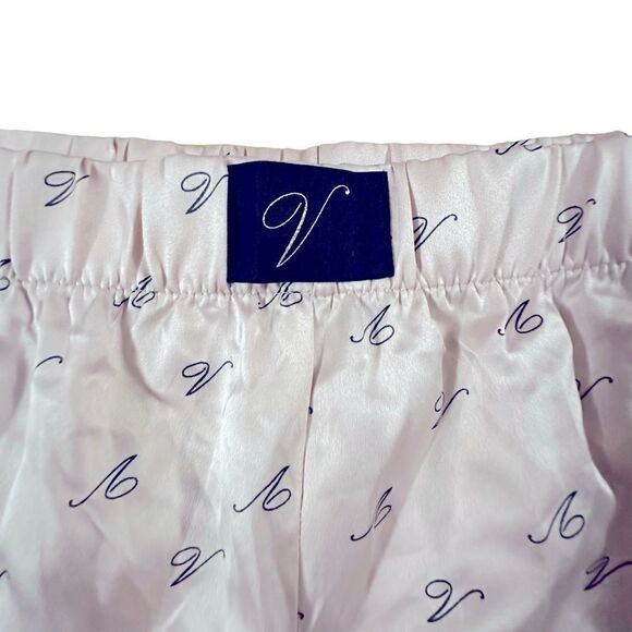 Victoria’s Secret ~ Set of 3 ~ Satin Lounge Shorts ~ 1 NWT/2 Preloved ~ size M - Picture 3 of 14